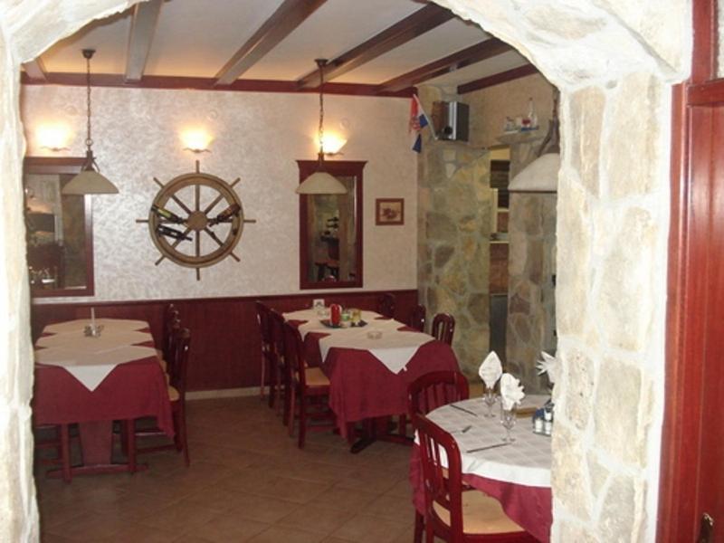 Hotel Pansion Marco Polo Petrčane Habitación foto